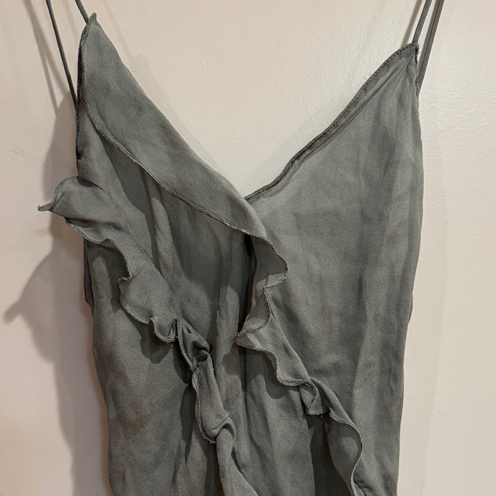 Zara Gray Ruffled Tank Top - Picture 2 of 3